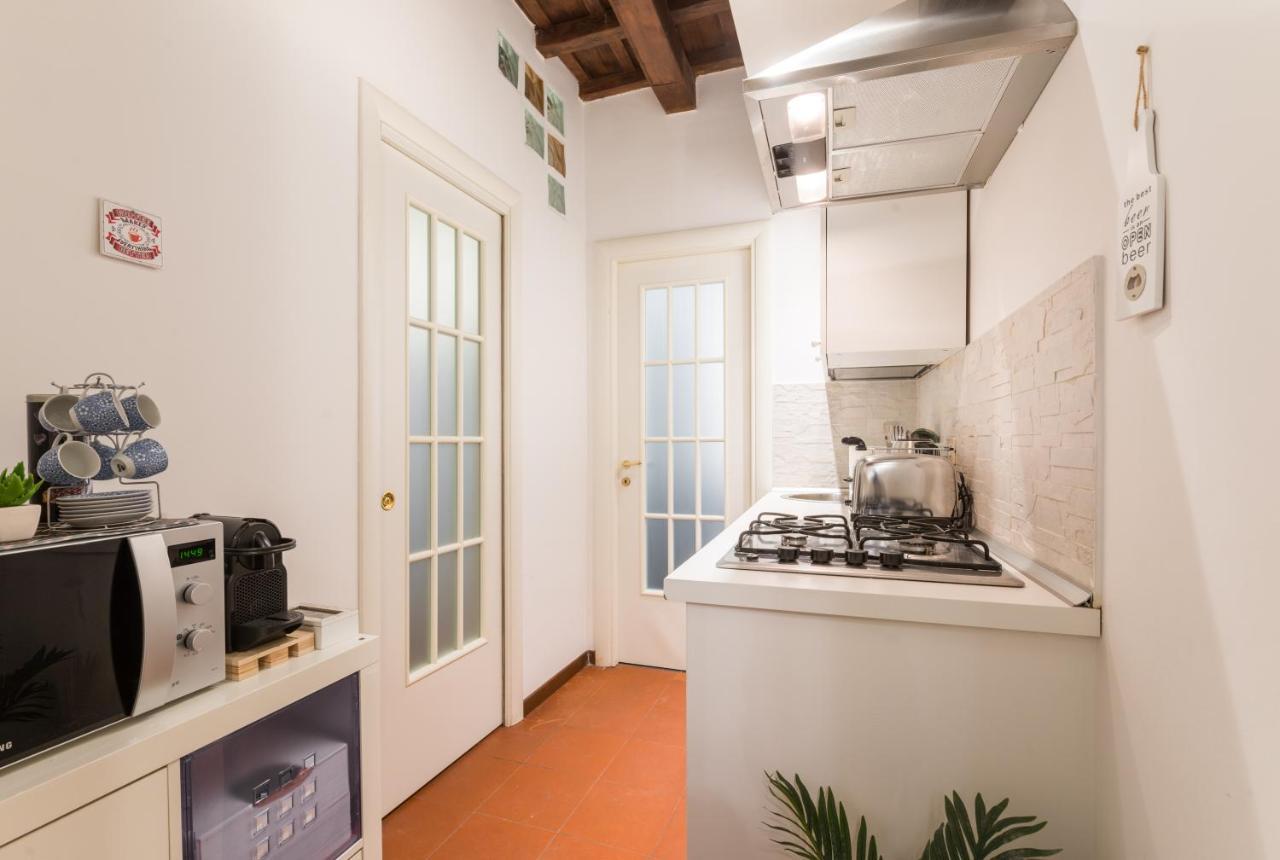 Appartamento Via Dei Serpenti Rome Luaran gambar